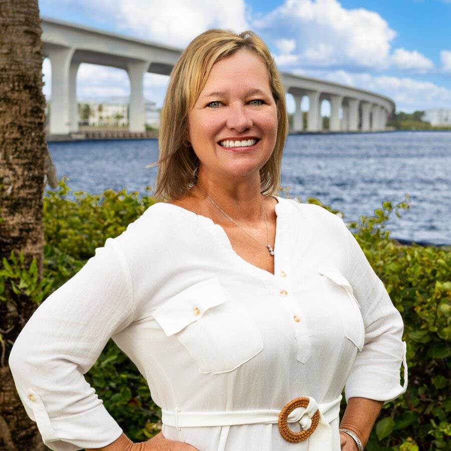Jennifer Scheufler Photo